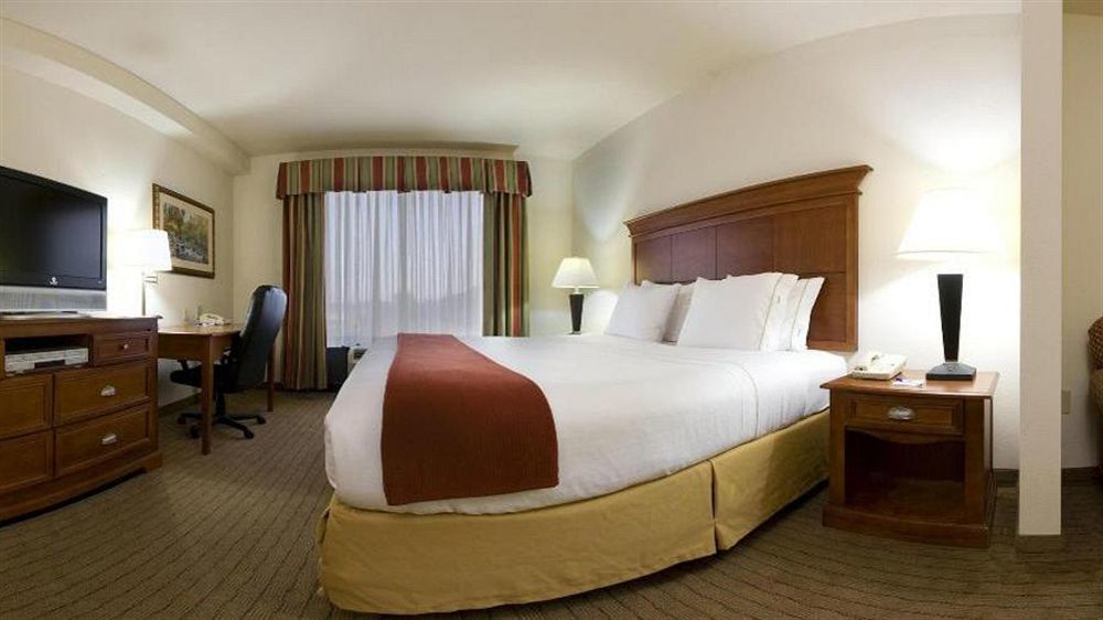 Holiday Inn Express & Suites Dyersburg, An Ihg Hotel Kültér fotó